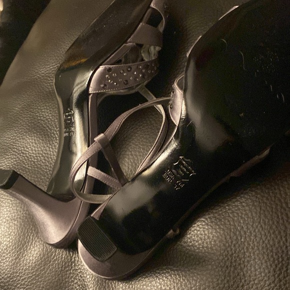 NINA New York Heels🏙️ 🩶 - Picture 3 of 11